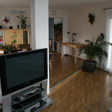 Сasa de vacaciones Prazdninovy Dum Holekova Praga