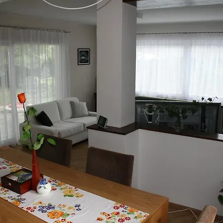 Prazdninovy Dum Holekova Сasa de vacaciones Praga